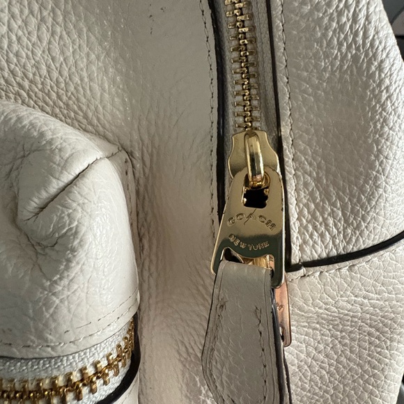 Coach Off-White Leather Backpack - Picture 4 of 8